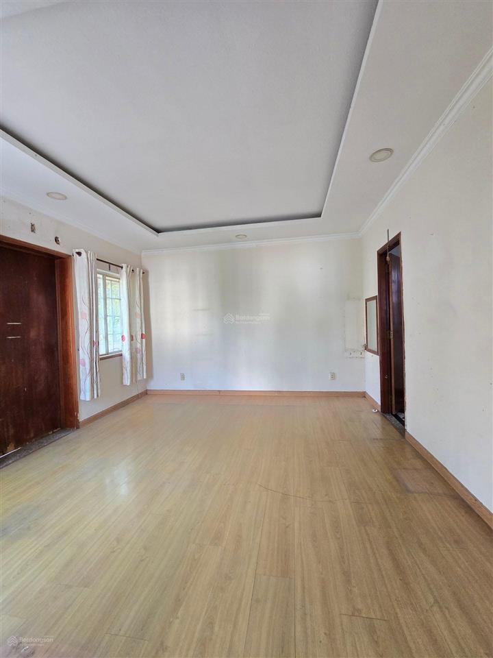 Biệt thự cổ an lộc phường gò vấp, dt 12 x 17m hẻm ô tô có lề vị trí đẹp giá rẻ chỉ nhỉnh 21tỷ tl