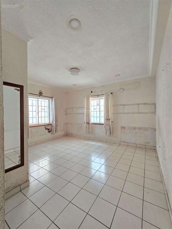 Biệt thự cổ an lộc phường gò vấp, dt 12 x 17m hẻm ô tô có lề vị trí đẹp giá rẻ chỉ nhỉnh 21tỷ tl