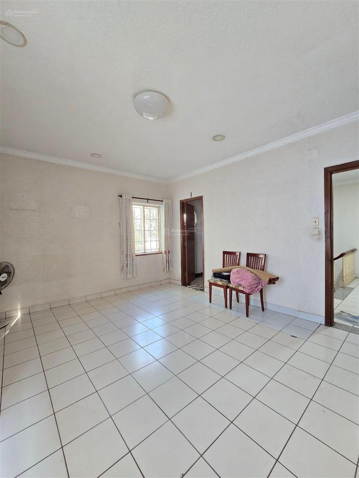 Biệt thự cổ an lộc phường gò vấp, dt 12 x 17m hẻm ô tô có lề vị trí đẹp giá rẻ chỉ nhỉnh 21tỷ tl