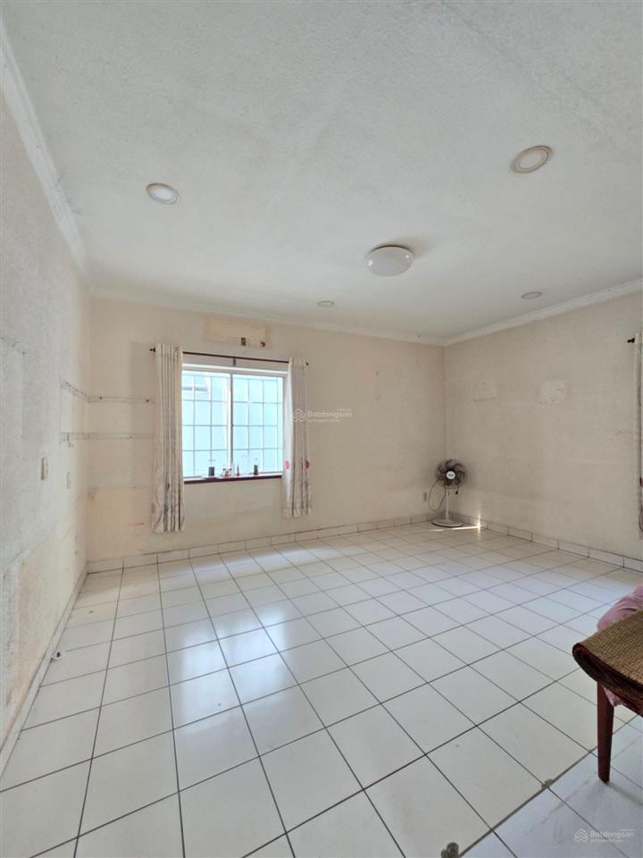 Biệt thự cổ an lộc phường gò vấp, dt 12 x 17m hẻm ô tô có lề vị trí đẹp giá rẻ chỉ nhỉnh 21tỷ tl