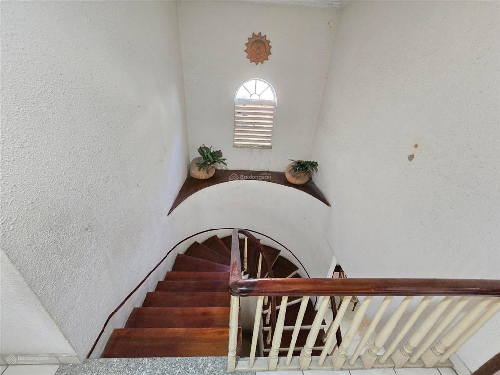 Biệt thự cổ an lộc phường gò vấp, dt 12 x 17m hẻm ô tô có lề vị trí đẹp giá rẻ chỉ nhỉnh 21tỷ tl