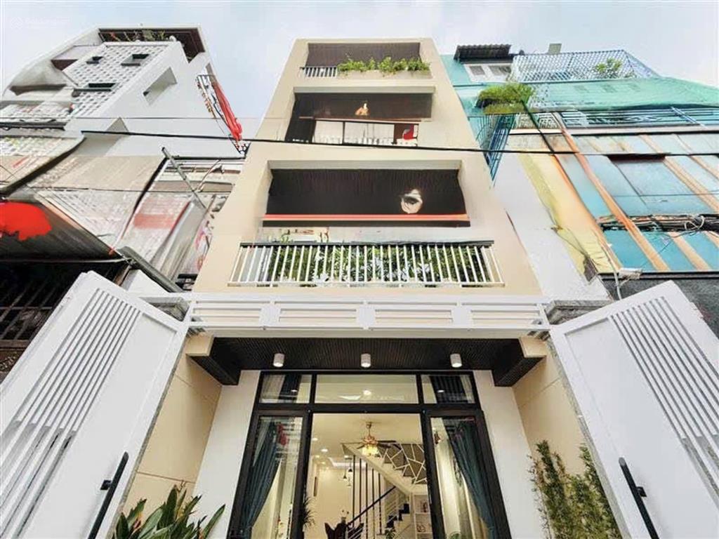 Nhà đẹp 4 tầng 4,5x15m  phạm văn chiêu. hẻm xe tải thông full nội thất ở ngay, 7tỷ9 tl chính chủ