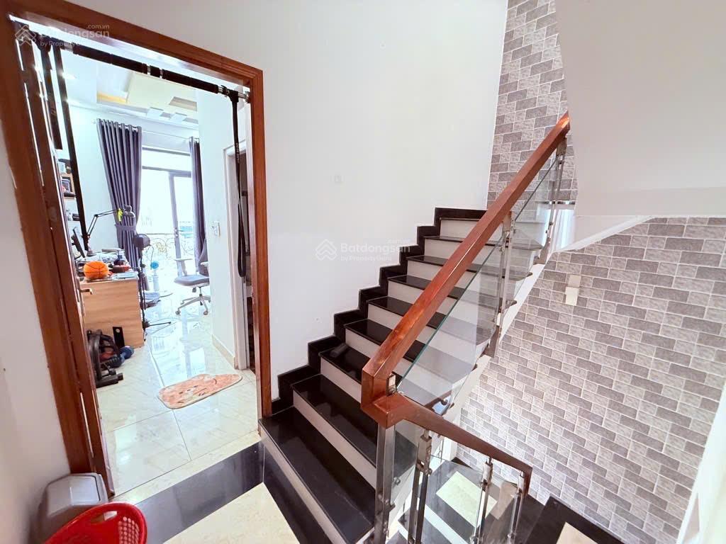 Hiếm có, chỉ 7tỷ8 sở hữu ngay nhà 4 tầng đẹp lung linh full nt ngay sát mt lê đức thọ p. an hội tây