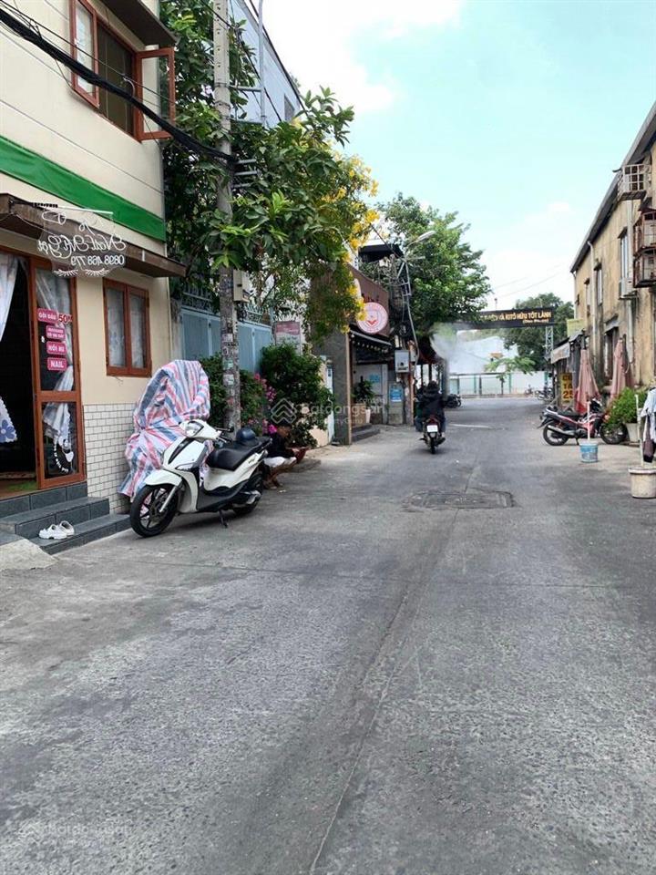 Hiếm, bán dãy nhà trọ 5 x 21m hẻm ô tô thông ngay dương quảng hàm p. an nhơn chỉ nhỉnh 12 tỷ tl