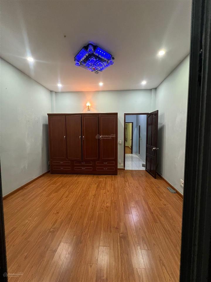 Hot chỉ nhỉnh 8tỷ, nhà 3 tầng 4pn hẻm ôtô thông ngay lê đức thọ giao nguyễn văn lượng p an hội đông