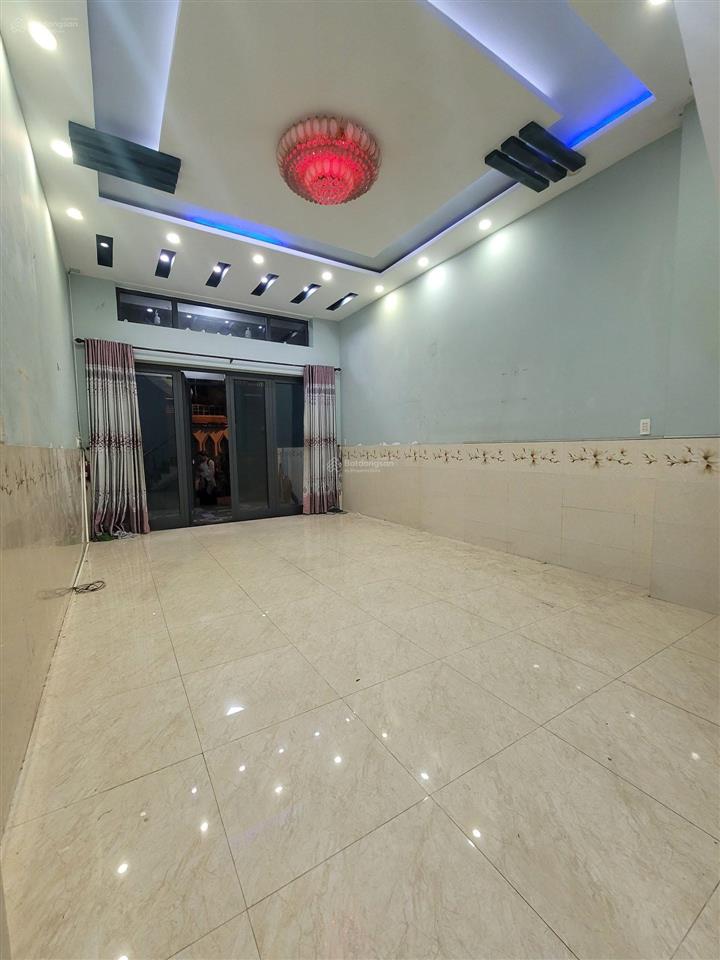 Hot chỉ nhỉnh 8tỷ, nhà 3 tầng 4pn hẻm ôtô thông ngay lê đức thọ giao nguyễn văn lượng p an hội đông