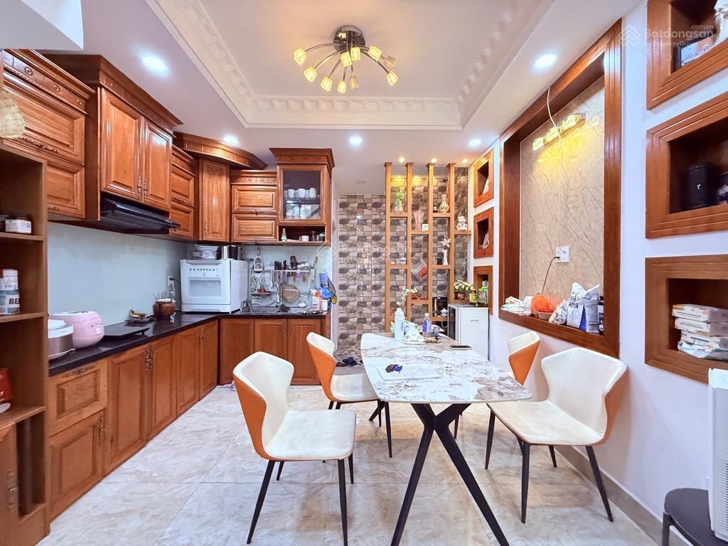 Bán nhà 4 tầng đẹp lung linh hẻm xe hơi sát mặt đường nguyễn văn khối phường 11 gò vấp chỉ 8tỷ9 tl
