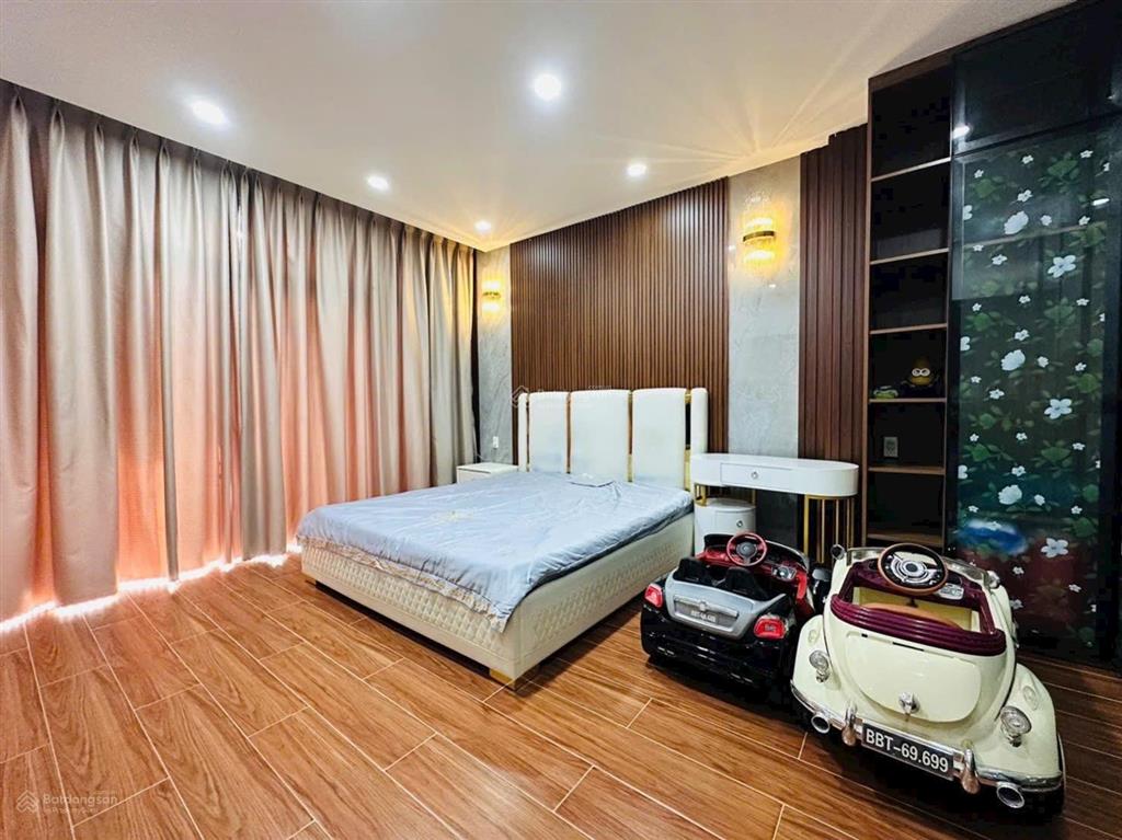 Bán nhà 5 tầng đẹp như biệt thự 6x20m hẻm xe tải thông nguyễn văn khối p. thông tây hội 18t còn tl