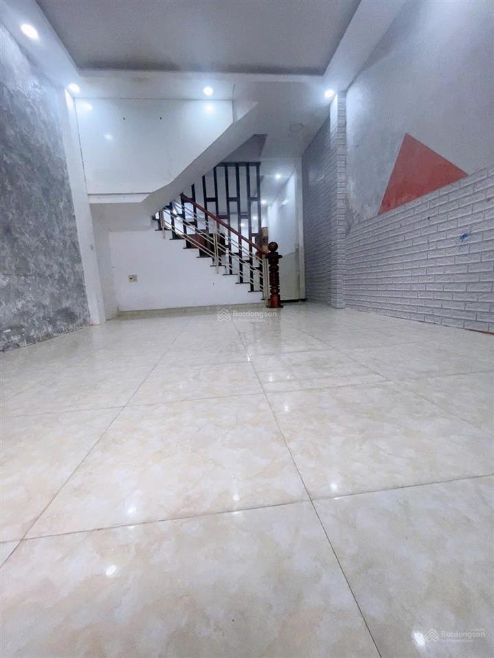 Giảm 700tr chỉ 7 tỷ bán nhà 3 tầng hẻm xe hơi khu đồng bộ đường số 28 p. an nhơn gò vấp.