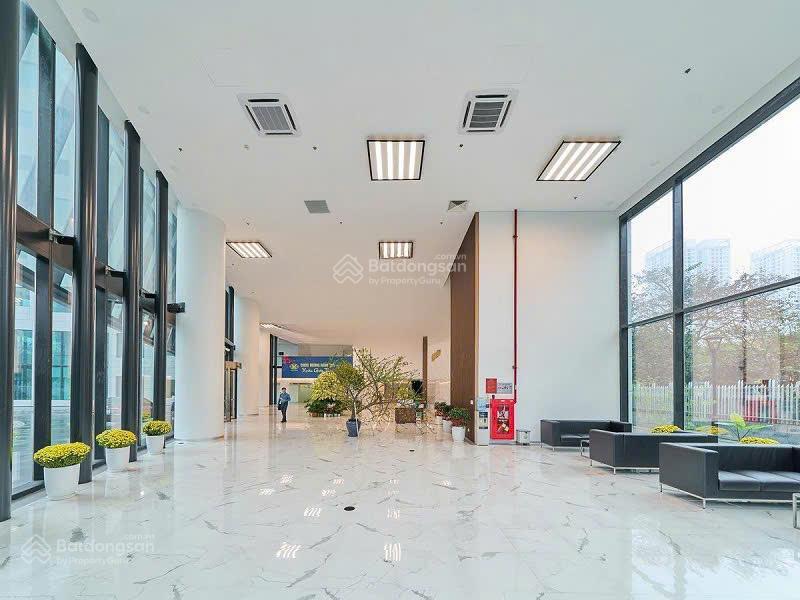 Bán tầng khối đế thương mại rox tower 136 hồ tùng mậu  giá chỉ từ 60tr/m2