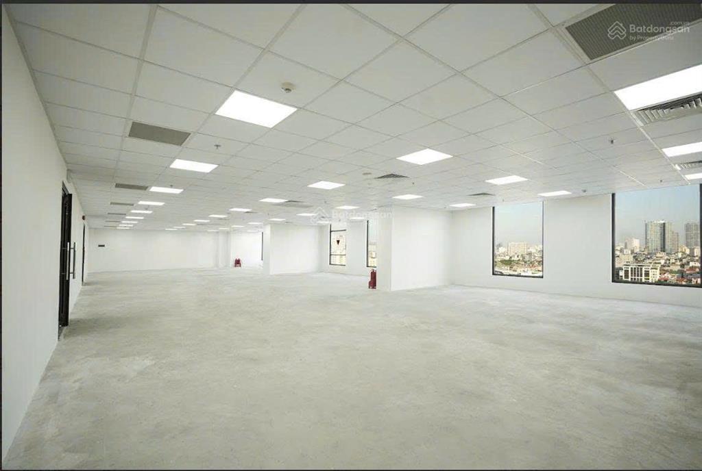 Bán tầng khối đế thương mại rox tower 136 hồ tùng mậu  giá chỉ từ 60tr/m2