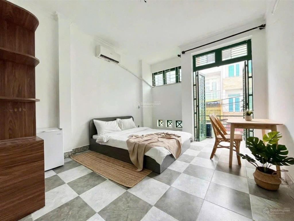 Căn hộ full nội thất  có ban công  ngay trục đường hậu giang q6  giá chỉ 6tr/tháng