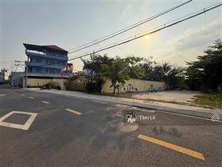 Lô duy nhất 115m2 thổ gần hết đất nằm ngay tân phú trung, mặt tiền đẹp, shr. giá chỉ 800tr còn tl