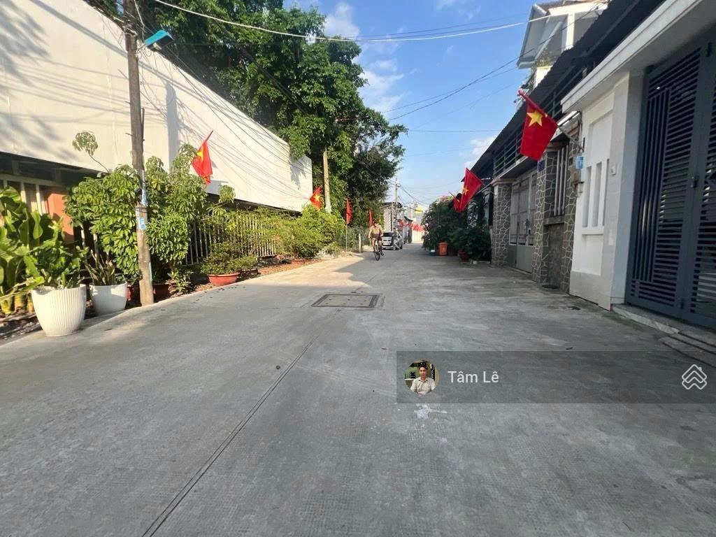 Chính chủ gửi bán gấp 142,9m2 ngay đ song hành, tân hiệp, hóc môn. shr