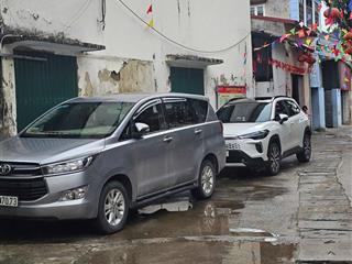 Sát đại hoc công nghiệp  ql 32  đô thị hinode ngõ thông  kinh doanh  ô tô 7 chỗ đỗ cửa