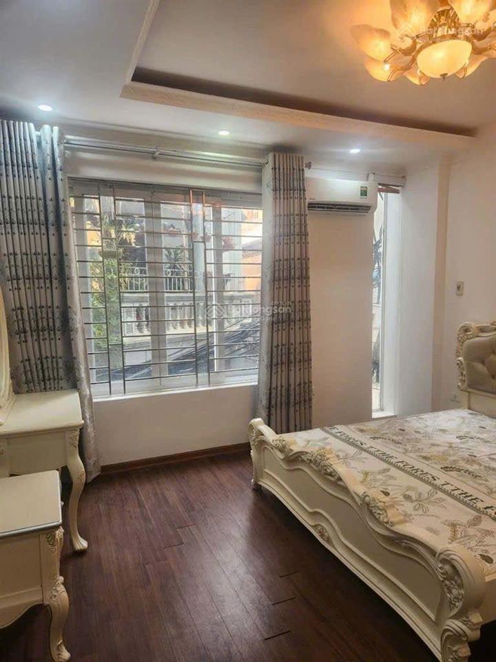 Bán gấp nhà phố lụa 38m 5 tầng xây mới ôtô cách 15m cách mầm non vạn phúc 50m chỉ 8 tỷ