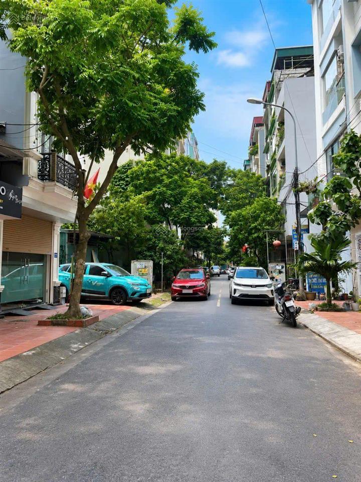 Bán gấp lô góc 2 mặt thoáng văn khê 110m, vỉa hè ô tô tránh kinh doanh sổ đỏ chính chủ 34,5 tỷ