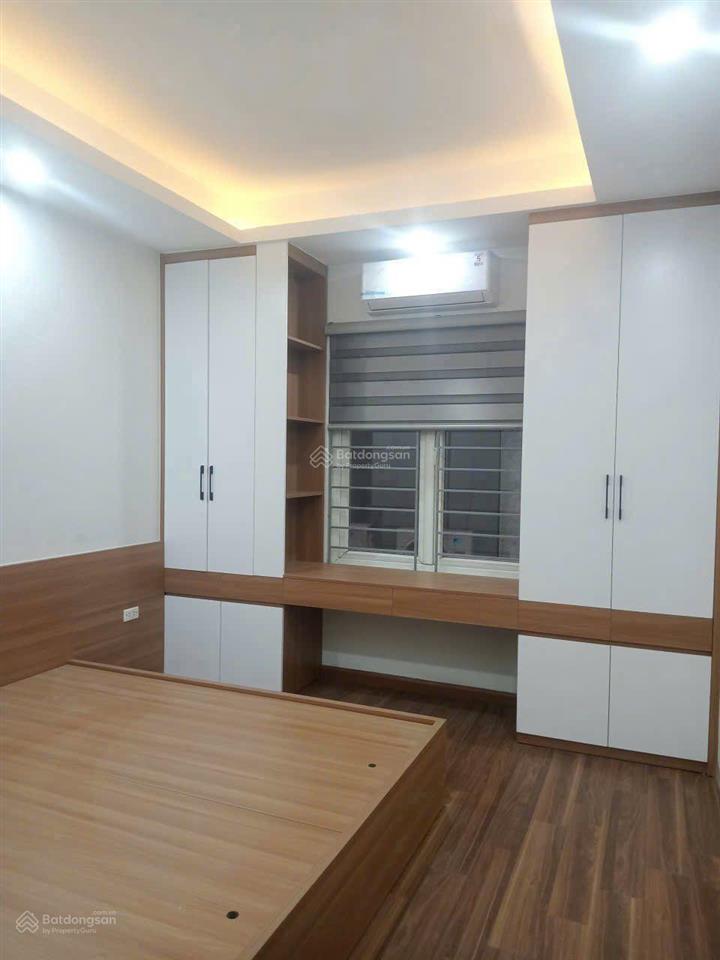 Bán gấp nhà dân xây văn quán 42m  sổ đỏ chính chủ  khoảng không để xe nhà 8,9 tỷ, có thương lượng