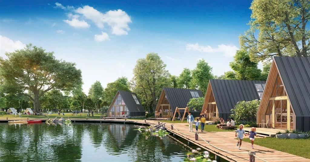 Chính chủ bán căn 3 phòng ngủ tầng trung ngay gần mặt đường lớn