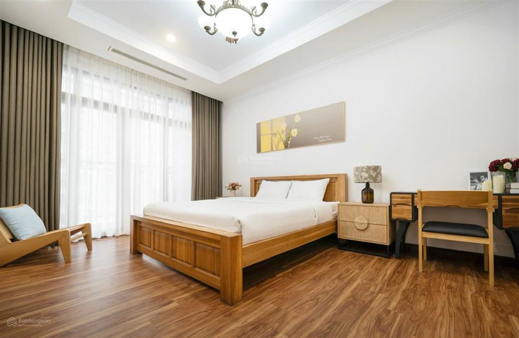 Cho thuê căn góc 3pn cao cấp 181m² có hỗ trợ thuê ngắn ngày,  0889 986 ***