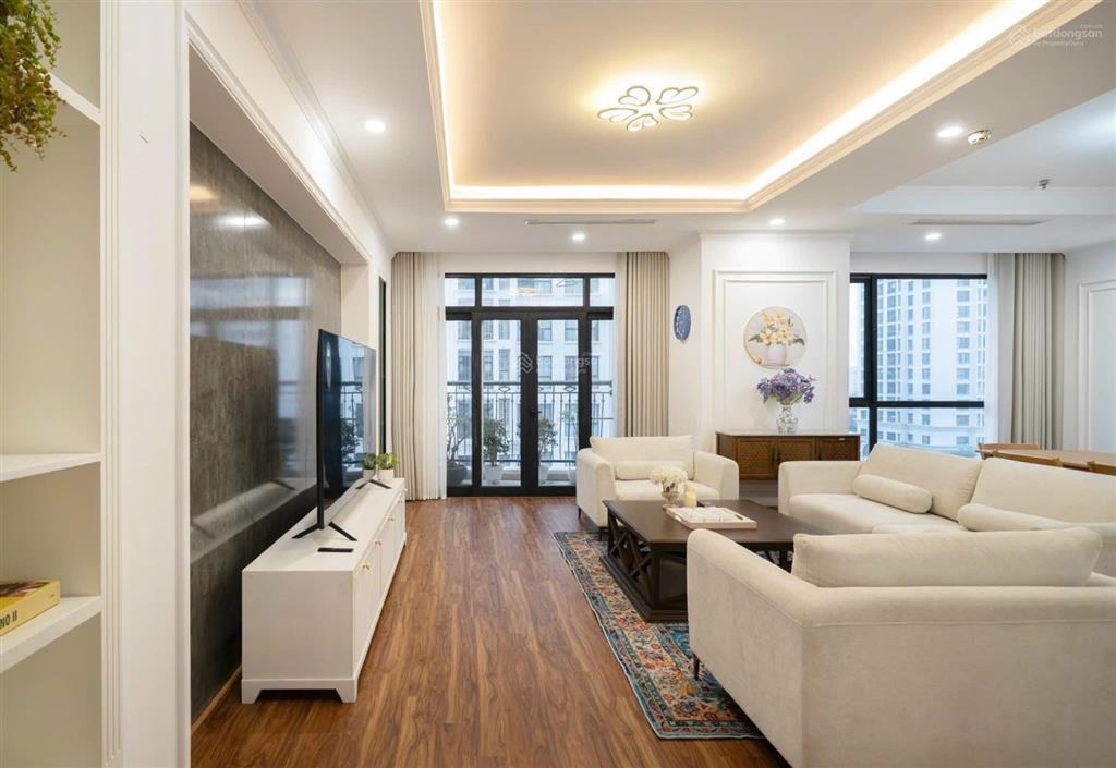 Cho thuê căn góc 3pn cao cấp 181m² có hỗ trợ thuê ngắn ngày,  0889 986 ***