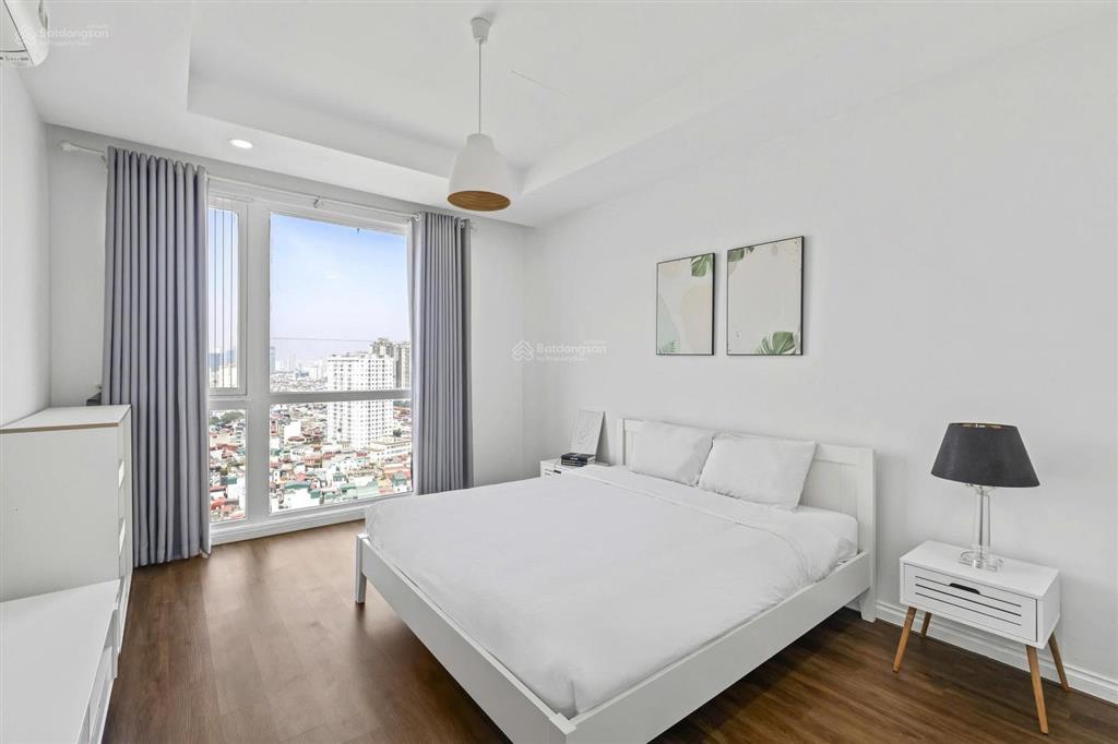 Chính chủ gửi thuê nhanh căn 2pn royal city, 109m2, 20 triệu,  0384 087 ***