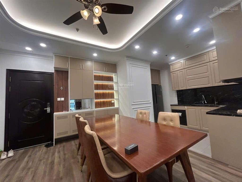 Chính chủ bán căn góc 3pn, 131m2, 22 tỷ, sẵn slot oto,  0384 087 ***