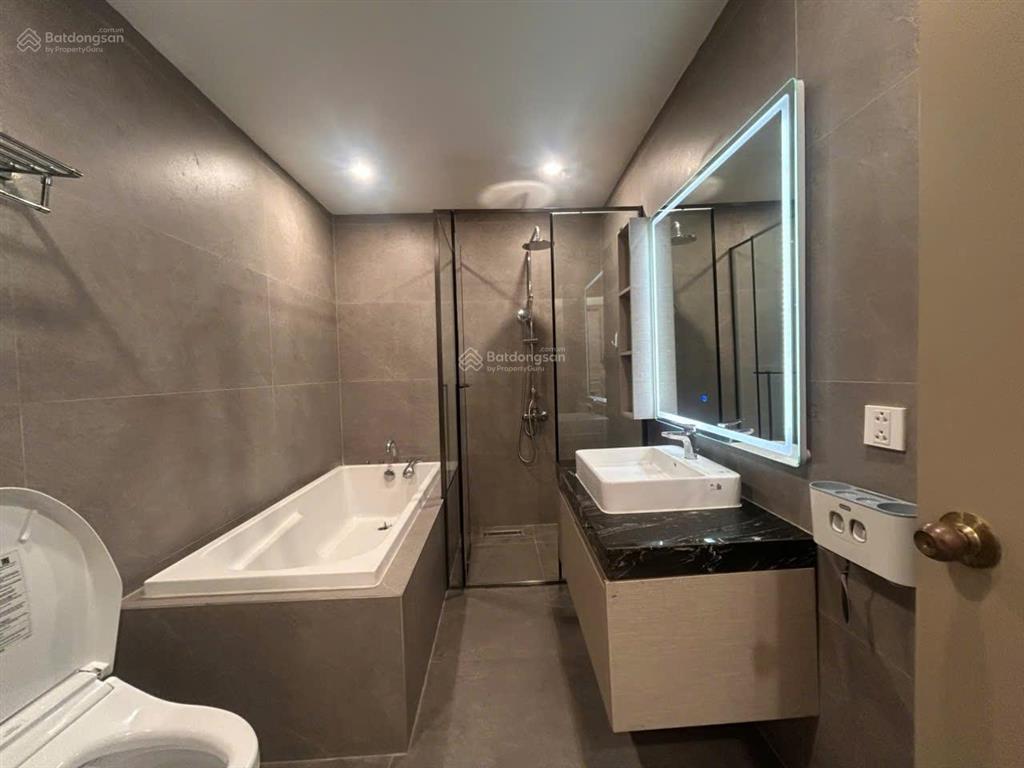 Chính chủ bán căn góc 3pn, 131m2, 22 tỷ, sẵn slot oto,  0384 087 ***