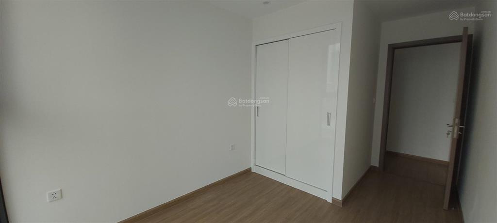 Chính chủ bán căn hộ 1 ngủ 1 khách cao cấp tại chung cư vinhomes skylake phạm hùng