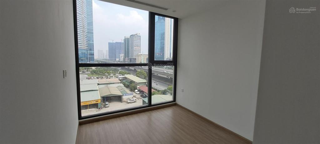 Chính chủ bán căn hộ 1 ngủ 1 khách cao cấp tại chung cư vinhomes skylake phạm hùng