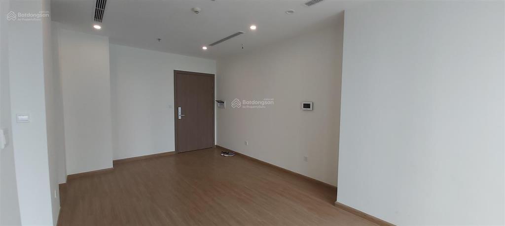 Chính chủ bán căn hộ 1 ngủ 1 khách cao cấp tại chung cư vinhomes skylake phạm hùng