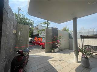 Bán nhà đẹp kiến trúc hiện đại hẻm ô tô p. trường thọ, tp. thủ đức