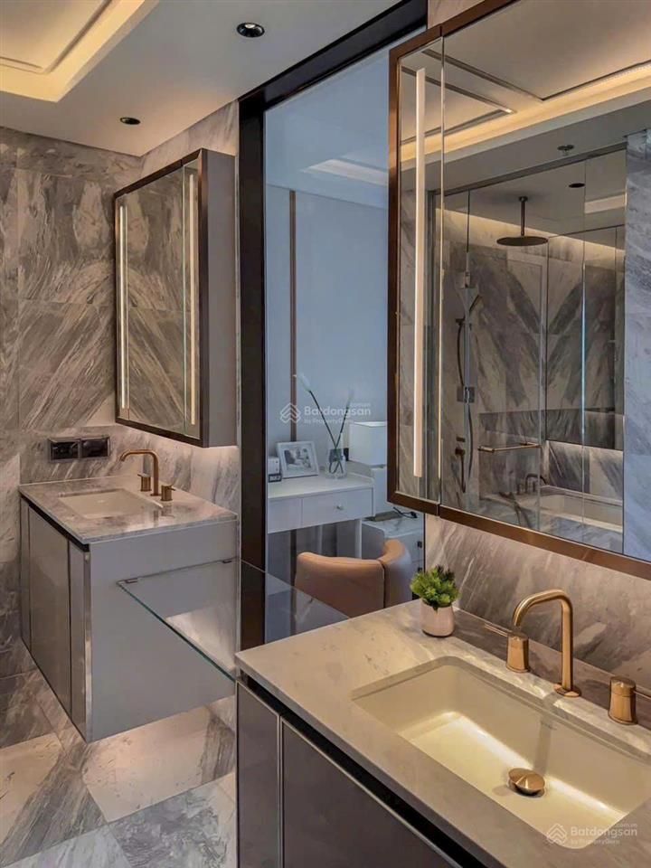 Chính chủ cần bán nhanh căn hộ 3 phòng ngủ grand marina saigon 52,5 tỷ 145m2