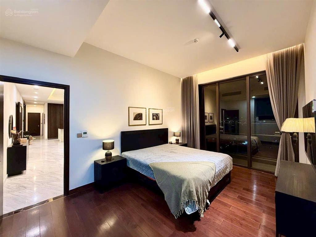 Tôi cần bán căn hộ 2pn grand marina saigon 89m2 giá 28 tỷ