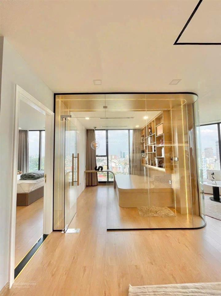 Cần bán nhanh căn góc 2pn2wc eaton park giá 9.9 tỷ  chính chủ 0906 126 ***