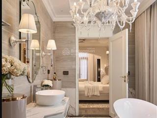 Định cư nước ngoài nên tôi cần bán nhanh căn duplex eaton park gamuda land 200m2, 30 tỷ chính chủ