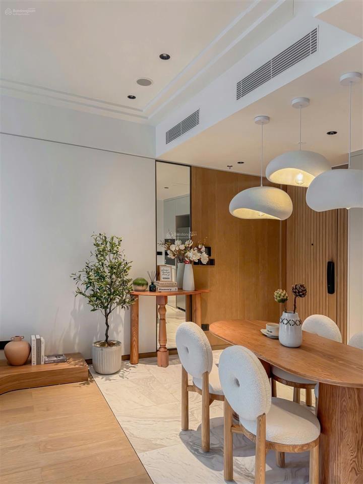 Cần bán nhanh căn hộ grand marina saigon 1pn 65m2 giá 18tỷ  0906 126 ***
