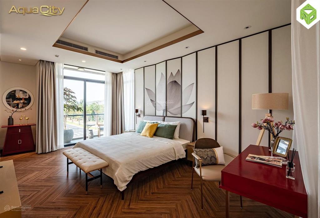 Cần bán lỗ nhà phố the global city 95m2, giá 32tỷ, sau nhà là công viên lớn