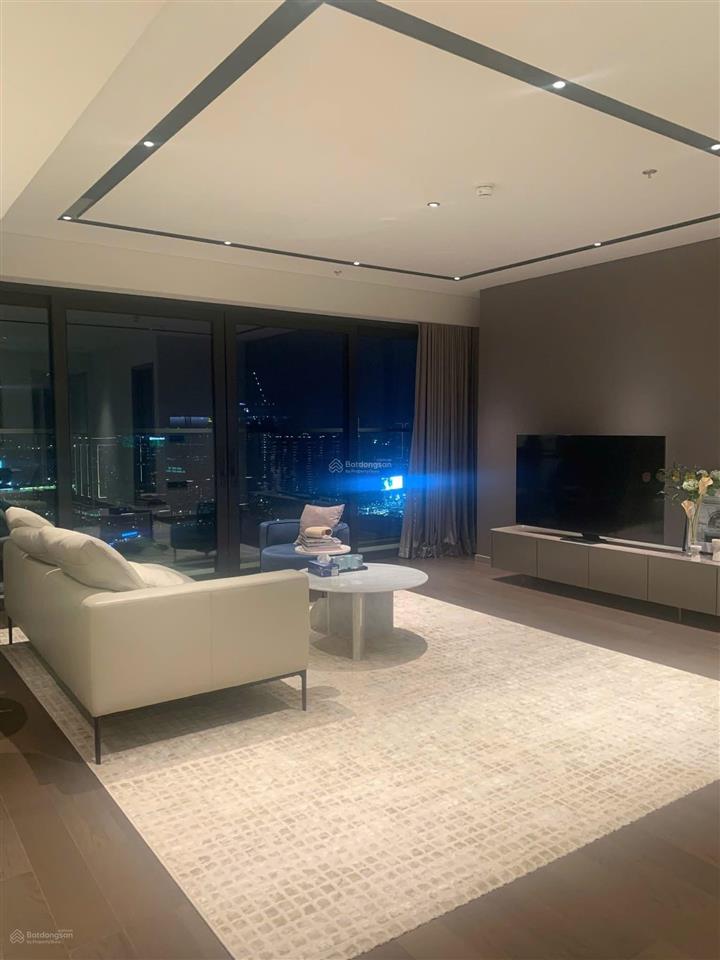 Tôi cần bán nhanh căn hộ hạng sang define 3 ngủ 220m2 giá 34,5 tỷ  chính chủ miễn trung gian