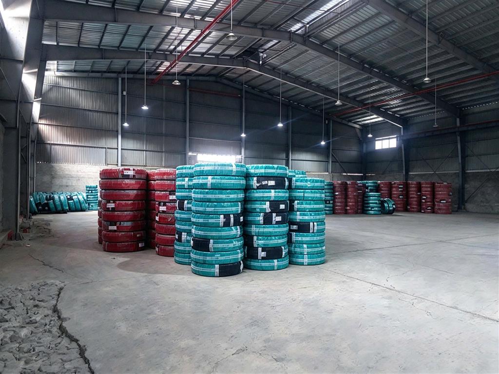 cho thuê kho , xưởng mặt tiền thuận lợi kinh doanh, khung thép, có PC tự động. trống xưởng