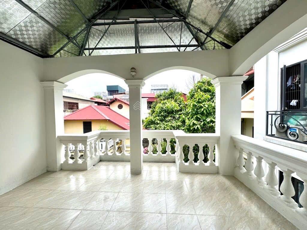 Phố vương thừa vũ lô góc phân lô ô tô vào nhà 4 tầng dân xây vuông đẹp 40m2 13.85 tỷ