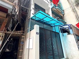 Phố trường chinhngã tư sởphân lô ô tô đỗ cửa mặt ngõ thông kd sát phố nhà đẹp sẵn ởdt 50m2