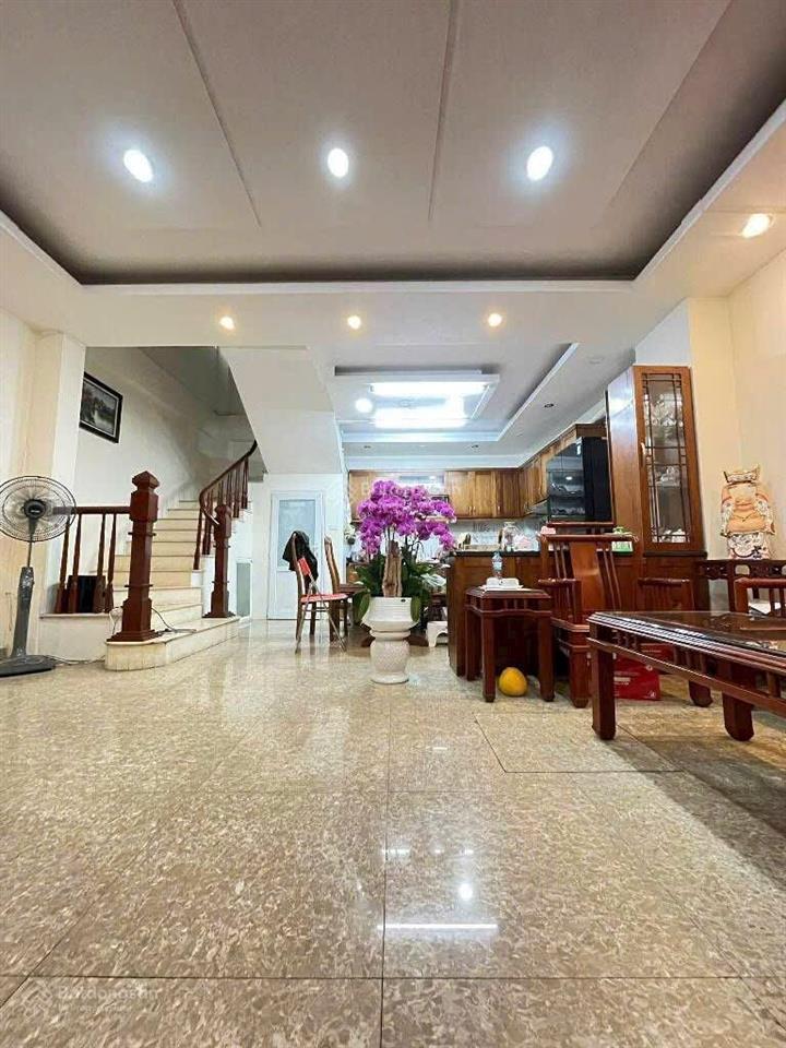 Nhà phố phương mai khu vip đống đa lô góc ô tô đỗ cửa cách phố 15m 5t dân xây 50m2 16.6 tỷ