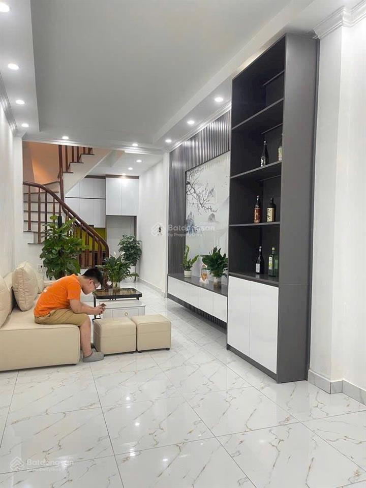 Phố nhân hoà nhà đẹp 5 tầng sẵn ở mặt ngõ rộng 2.5m sát phố 32m2 nhỉnh 8 tỷ