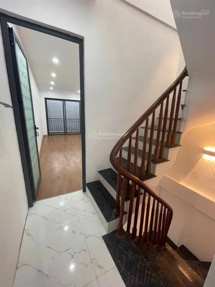 Phố nhân hoà nhà đẹp 5 tầng sẵn ở mặt ngõ rộng 2.5m sát phố 32m2 nhỉnh 8 tỷ