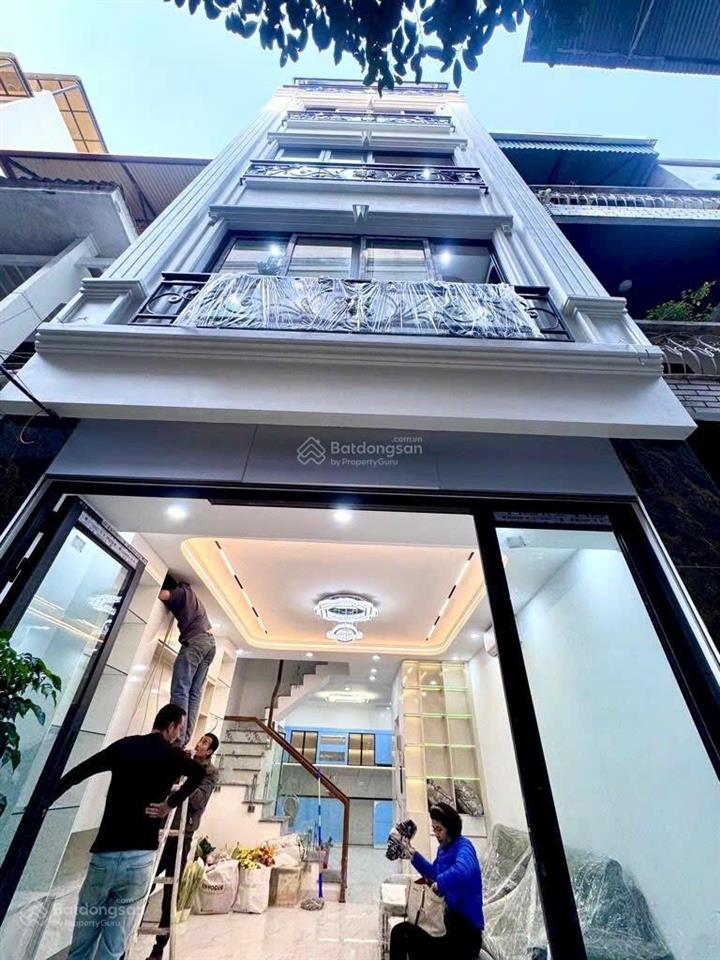 Trung tâm q.thanh xuân ô tô vào nhà sát phố 5 tầng thang máy ở ngay 50m2 18.3 tỷ hiếm