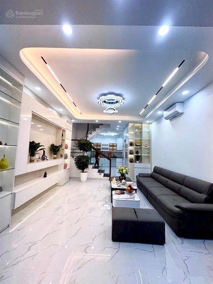 Trung tâm q.thanh xuân ô tô vào nhà sát phố 5 tầng thang máy ở ngay 50m2 18.3 tỷ hiếm