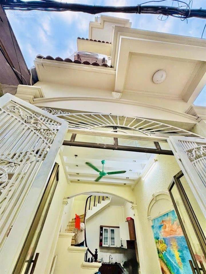 Bán nhà phố tân mai ô tô tải đổ cửa 4 tầng dân xây ở ngay kinh doanh đỉnh 26m2 7.75 tỷ