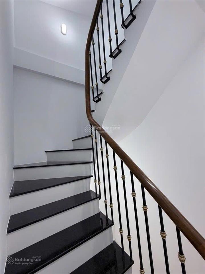 Bán nhà gần kdt đại kim 2 mặt thoáng gần phố ngõ rộng dt 40m2x 4 tầng xây mới 8.85 tỷ