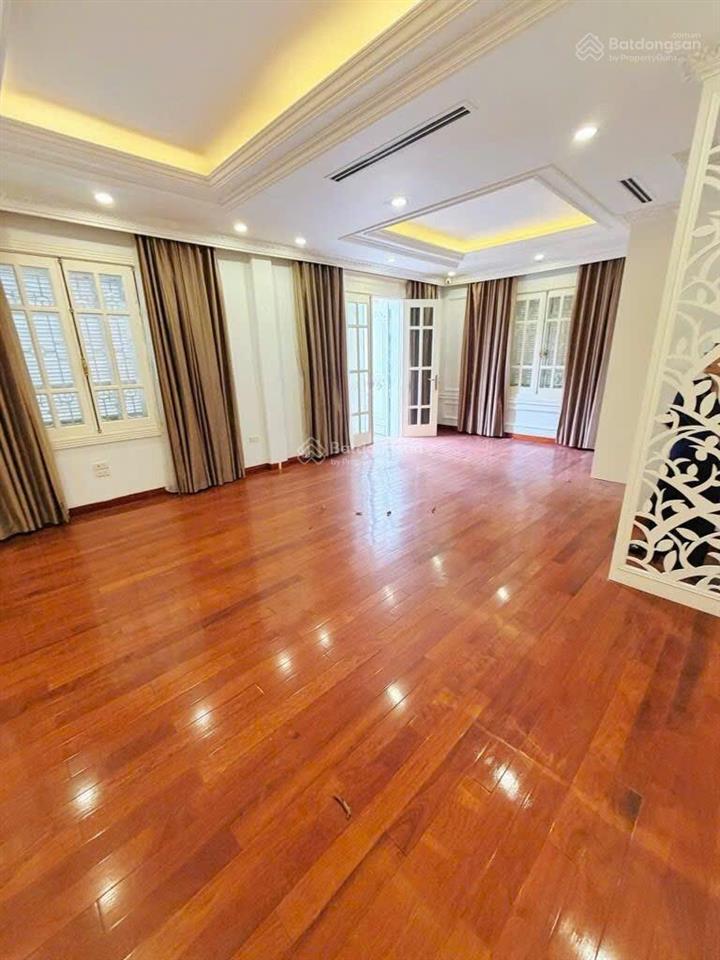 Biệt thự đơn lập kdt việt hưng long biên ở đẳng cấp làm văn phòng đỉnh 241m2 4 tầng thang máy